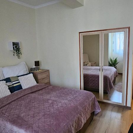 Anna Gyoengye Apartman Дебрецен Экстерьер фото