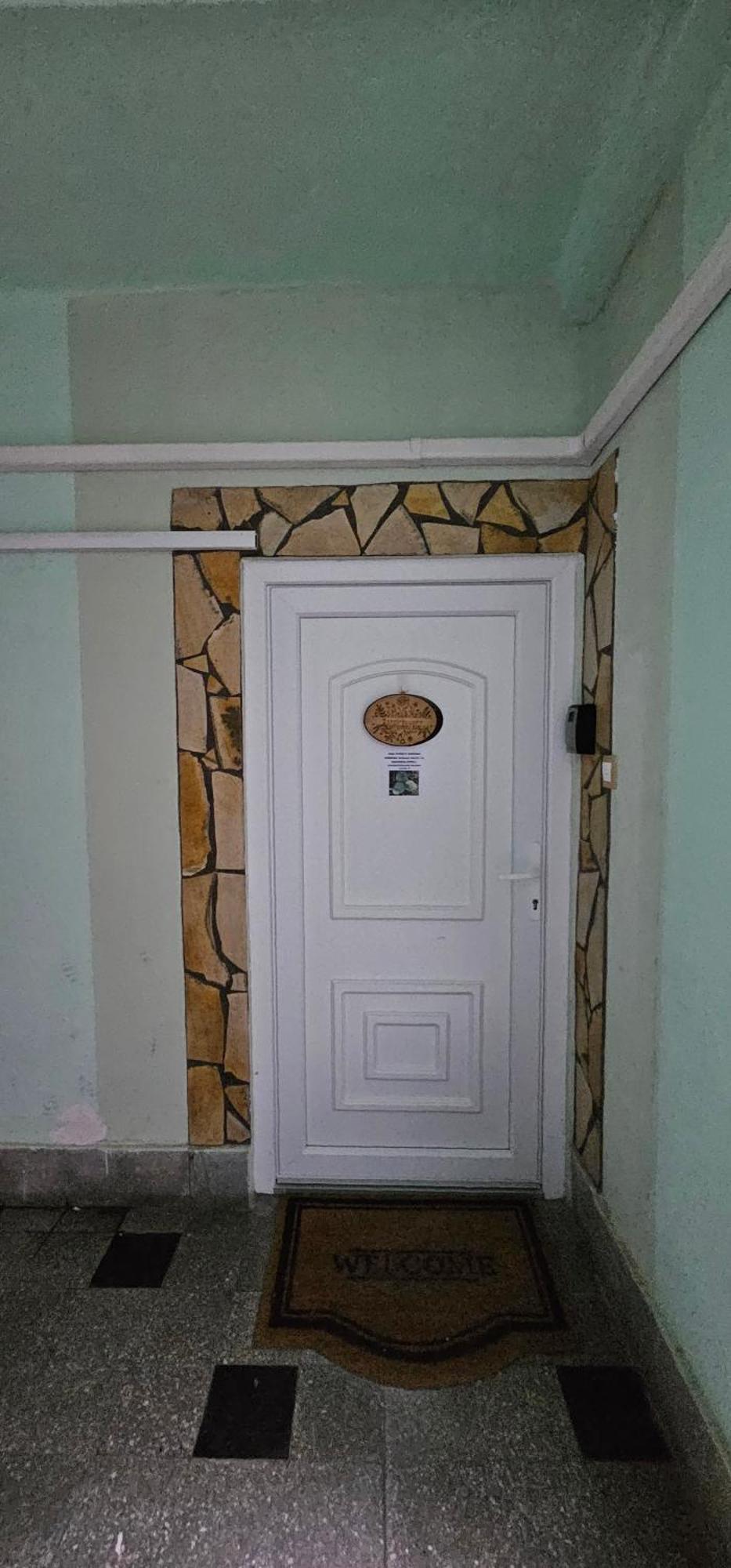 Anna Gyoengye Apartman Дебрецен Экстерьер фото