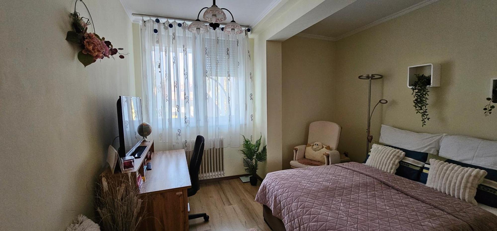 Anna Gyoengye Apartman Дебрецен Экстерьер фото